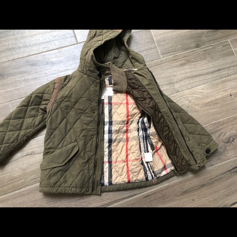Burberry kids/ boys jacket with hood size 4